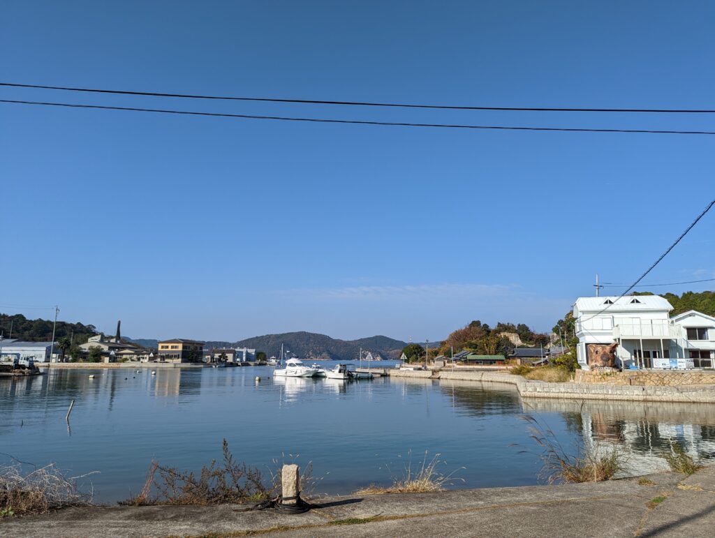 犬島の島犬の家